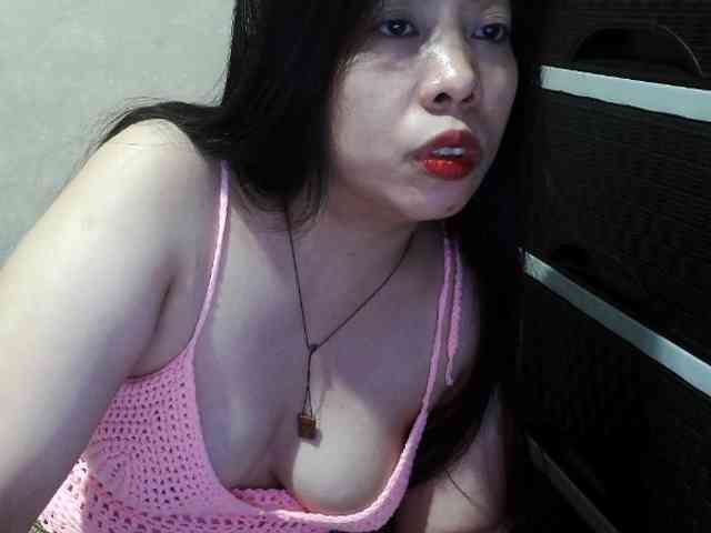 Cassiee webcam