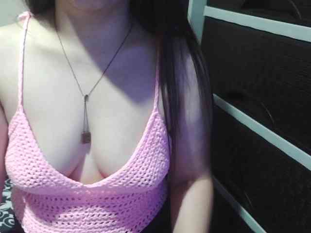 Cassiee webcam