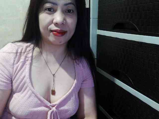 Cassiee webcam