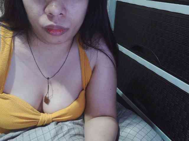 Cassiee webcam