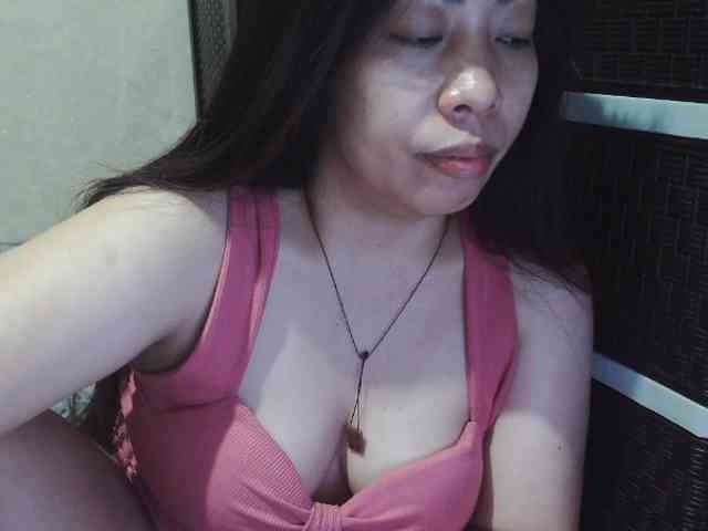 Cassiee webcam
