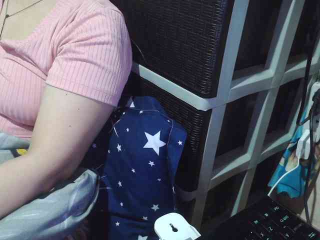 Cassiee webcam
