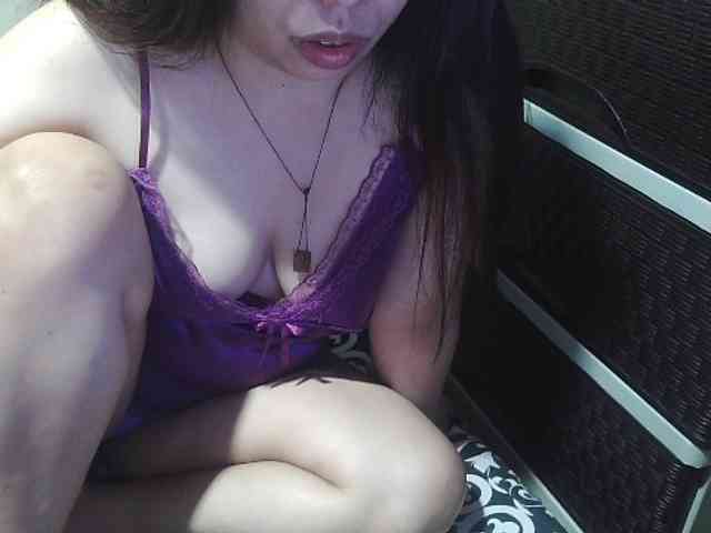 Kazzandra webcam