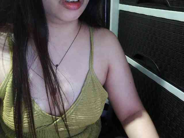 Cassiee webcam