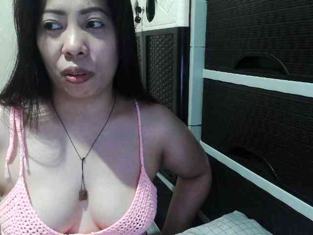 Cassiee webcam