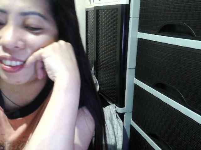 Cassiee webcam