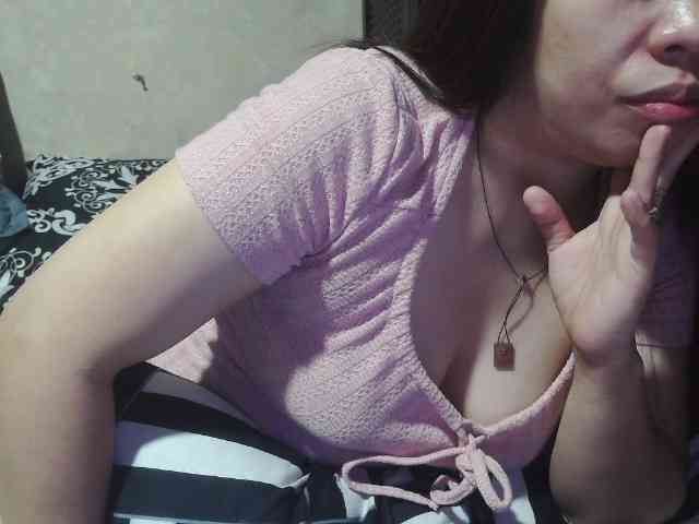 Cassiee webcam