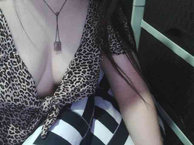 Cassiee webcam