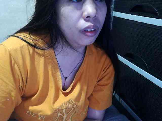 Cassiee webcam