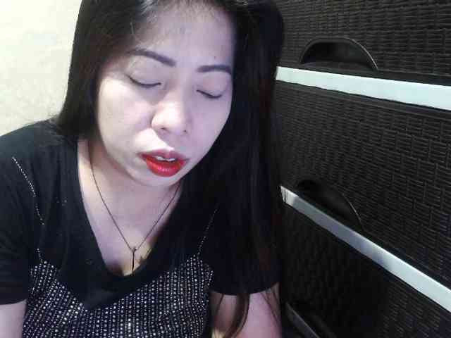 Cassiee webcam