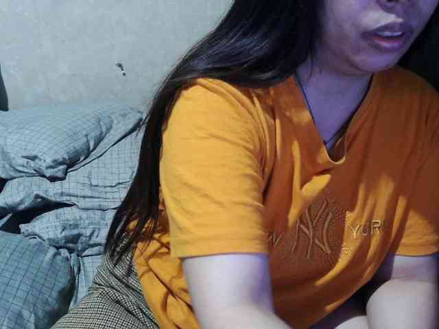 Cassiee webcam