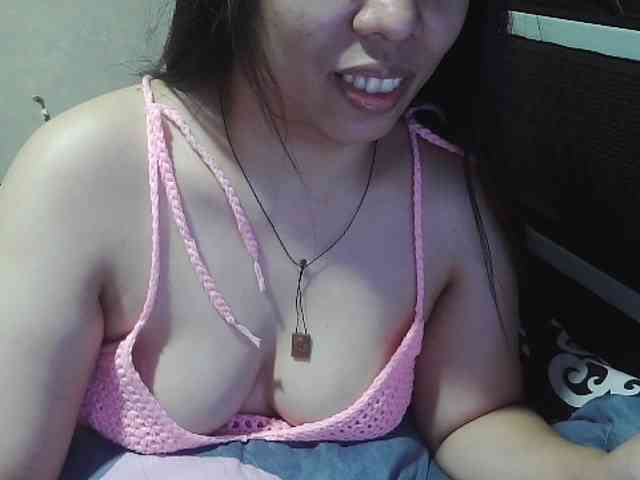 Cassiee webcam