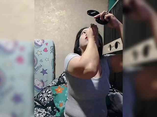 Kazzandra webcam
