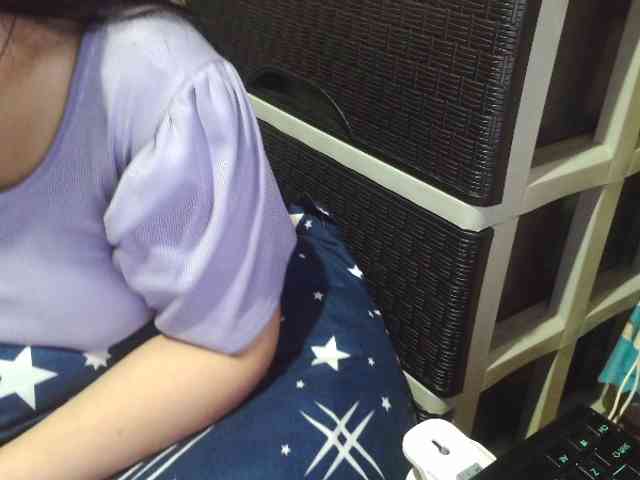 Cassiee webcam