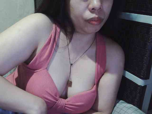 Cassiee webcam