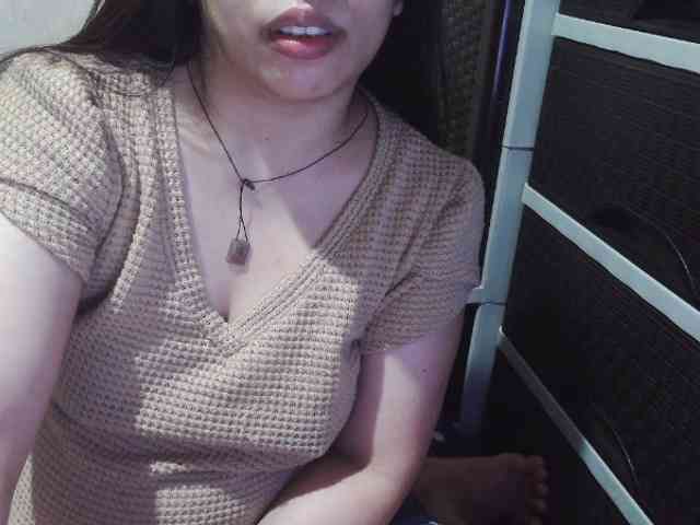 Cassiee webcam