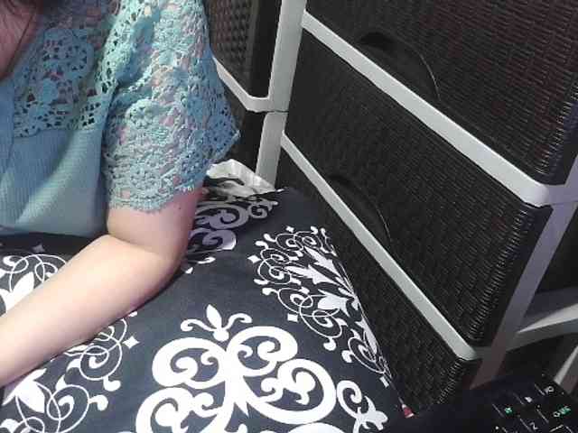 Cassiee webcam