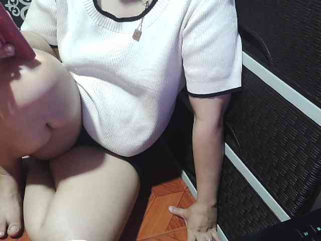 Cassiee webcam
