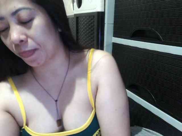 Cassiee webcam