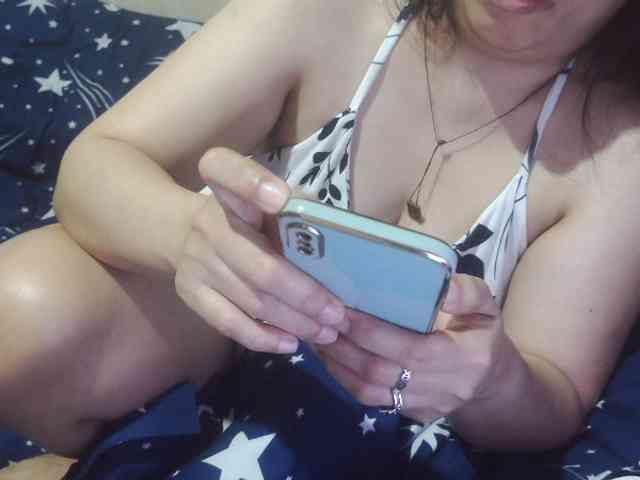 Cassiee webcam
