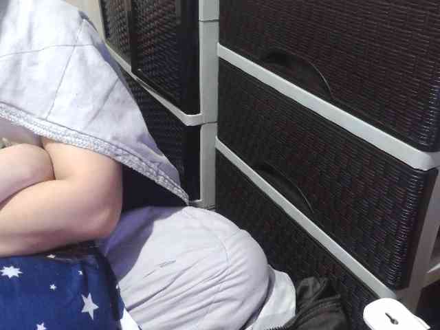 Cassiee webcam
