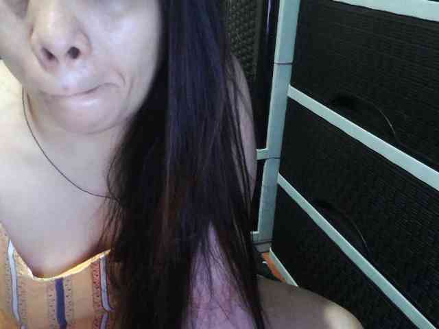 Cassiee webcam