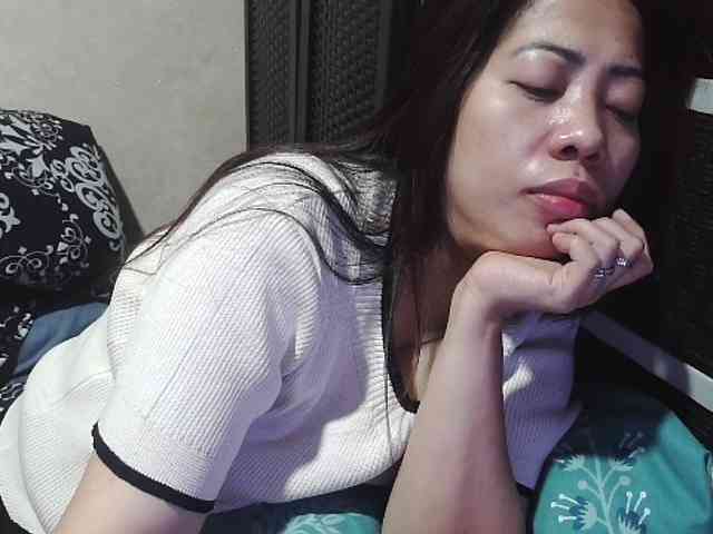 Cassiee webcam