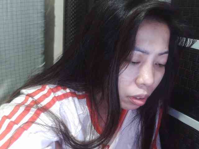 Cassiee webcam