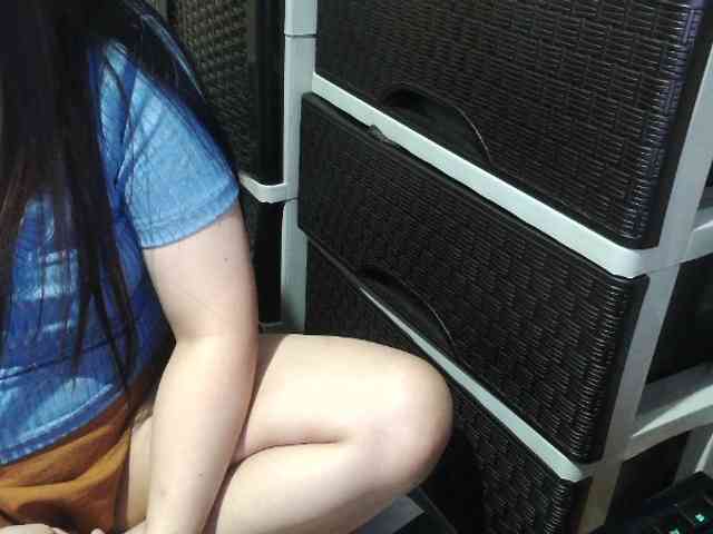 Cassiee webcam