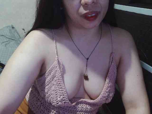 Cassiee webcam