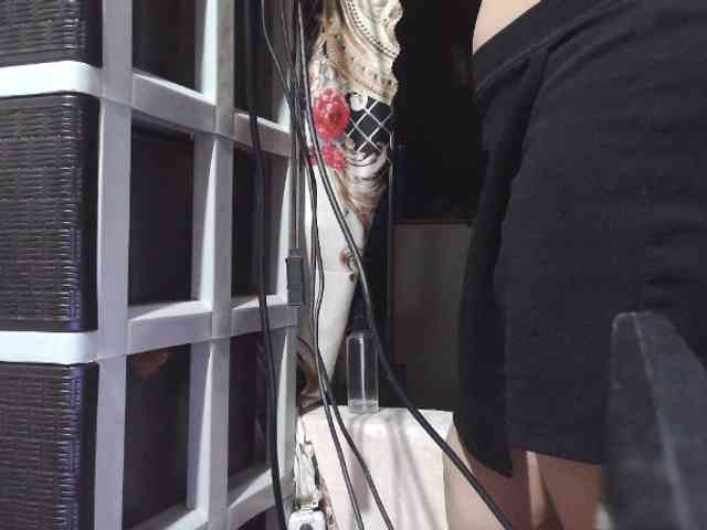 Cassiee webcam