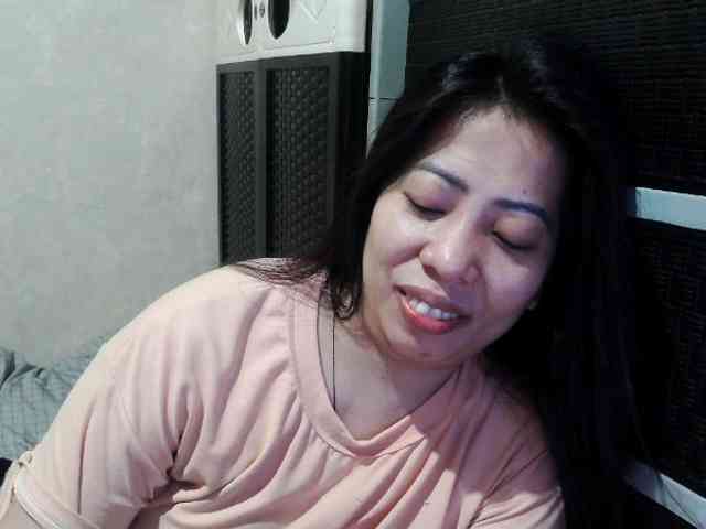 Cassiee webcam