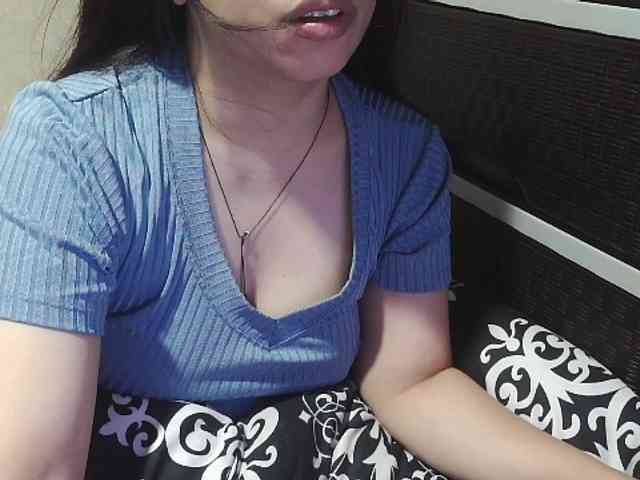 Kazzandra webcam