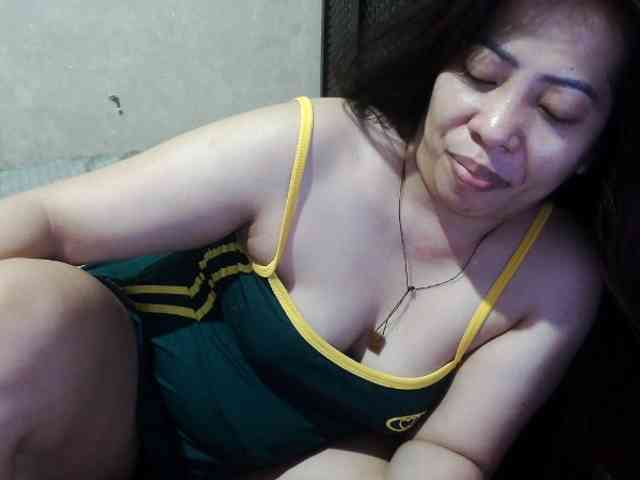 Cassiee webcam