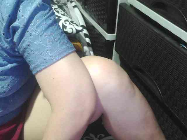 Cassiee webcam