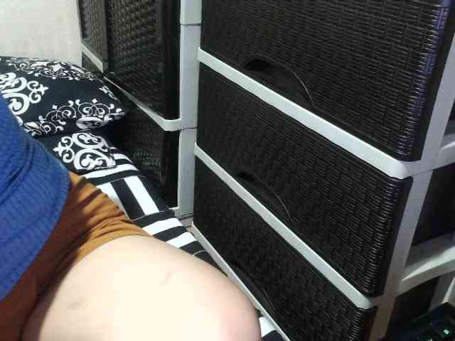 Cassiee webcam