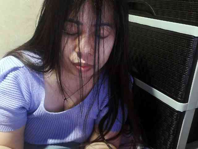 Cassiee webcam