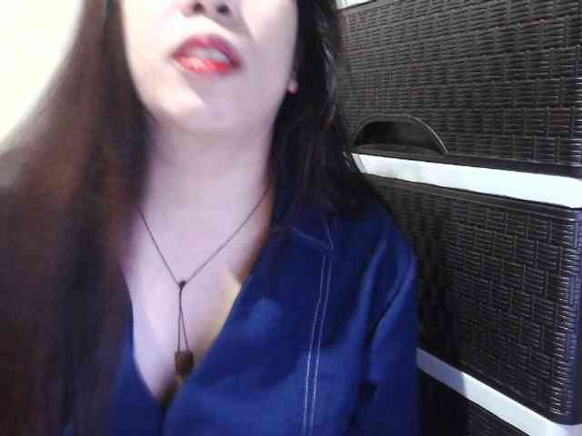 Cassiee webcam