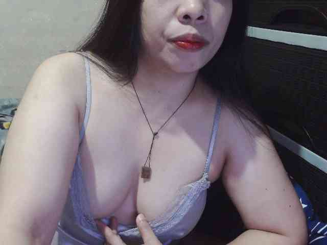 Cassiee webcam