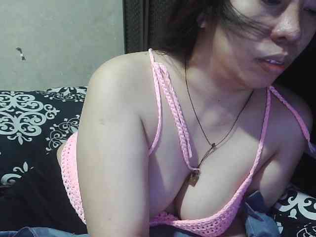Cassiee webcam