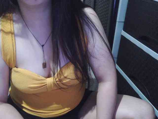 Cassiee webcam