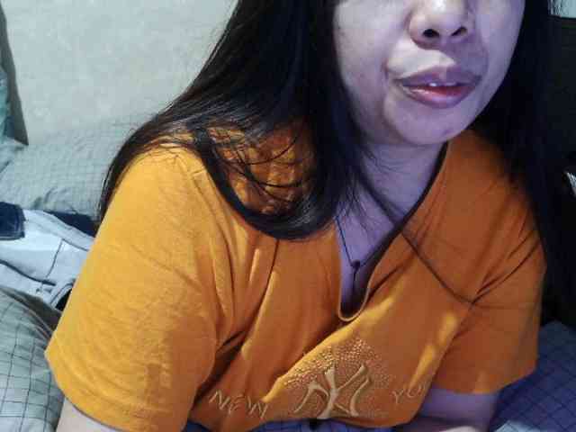 Cassiee webcam