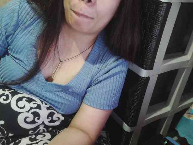 Cassiee webcam