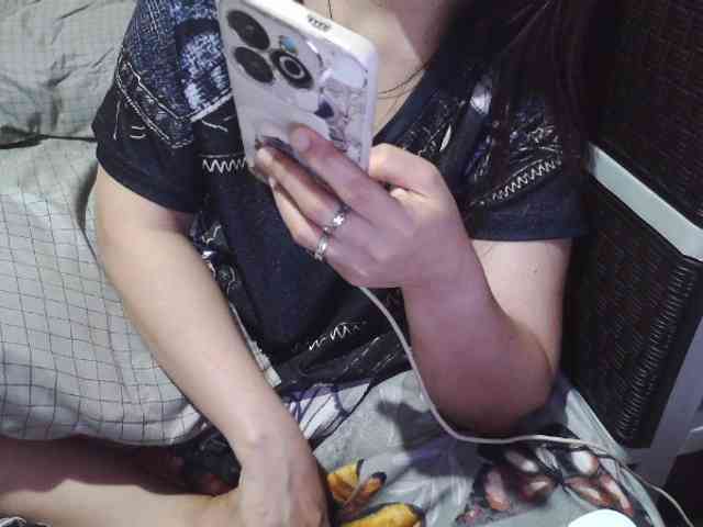 Cassiee webcam