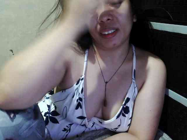 Cassiee webcam