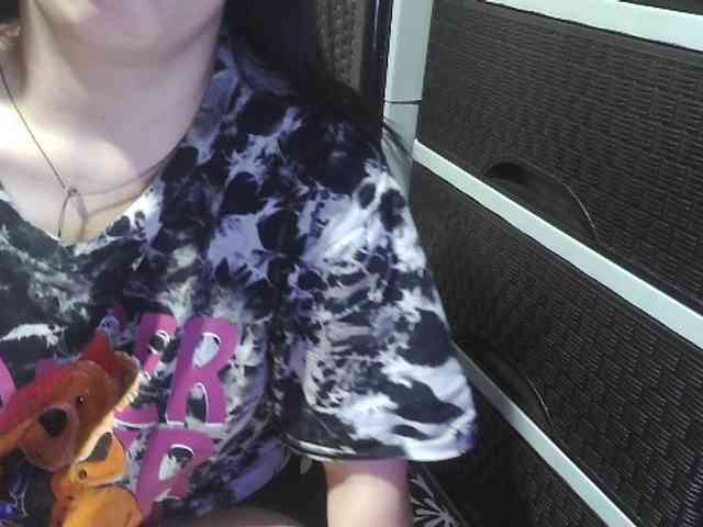Kazzandra webcam