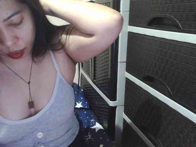 Cassiee webcam