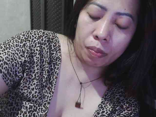 Cassiee webcam