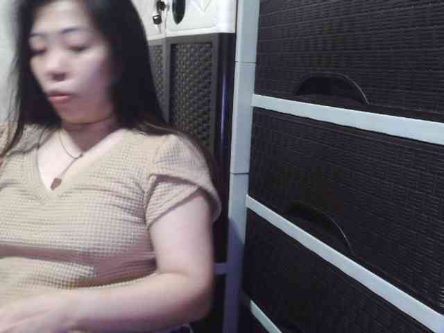Cassiee webcam