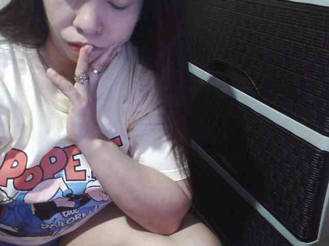 Cassiee webcam